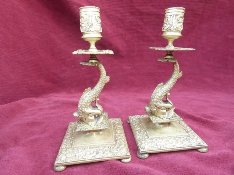 PAREJA DE VELAS DE ESTILO LOUIS XIV