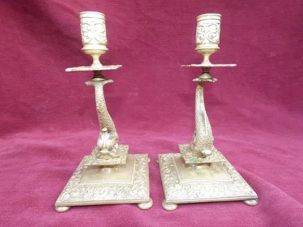 PAREJA DE VELAS DE ESTILO LOUIS XIV