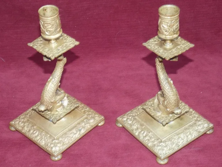 PAREJA DE VELAS DE ESTILO LOUIS XIV