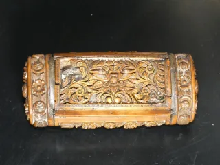 18th CENTURY TOBACCO POT