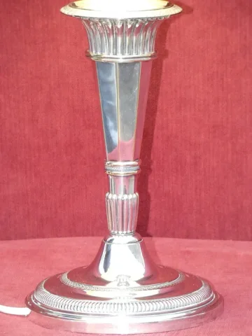 SILBERPLATTENLAMPE