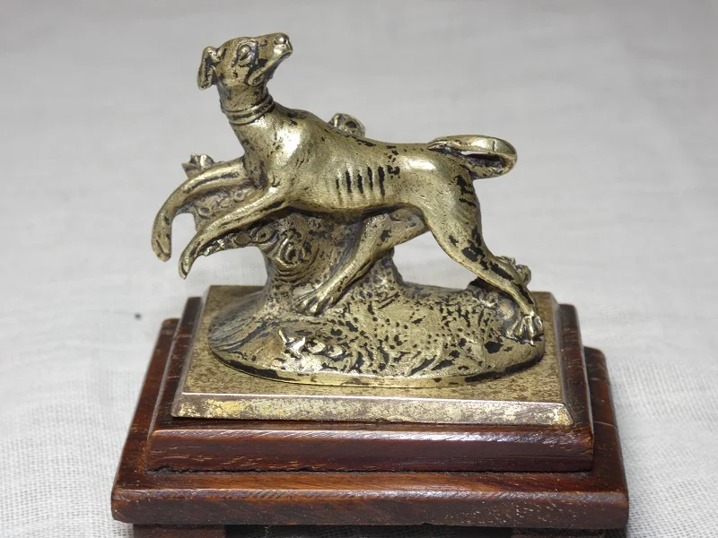 Paire de bronzes de Vienne argentés sur le thème de la chasse 19e siècle