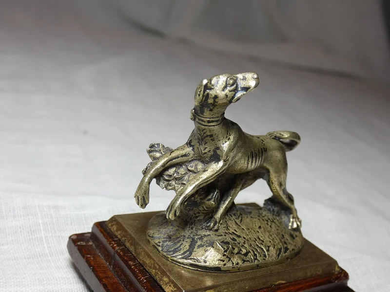 Paire de bronzes de Vienne argentés sur le thème de la chasse 19e siècle