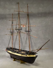 19th CENTURY MODEL SHIP