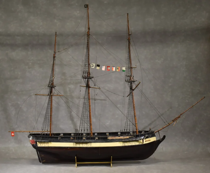 Maquette de bateau trois mats " Le Toujours" en bois 19e siècle