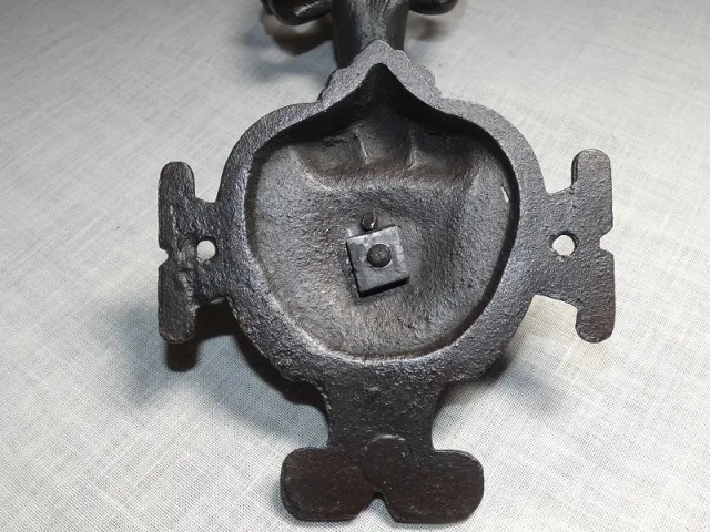 Patère en fonte Art Nouveau zéphir fin 19e