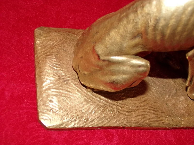 Sculpture  " lévrier et canard " bronze à patine dorée P.J.Mène 1810-1879 Paris