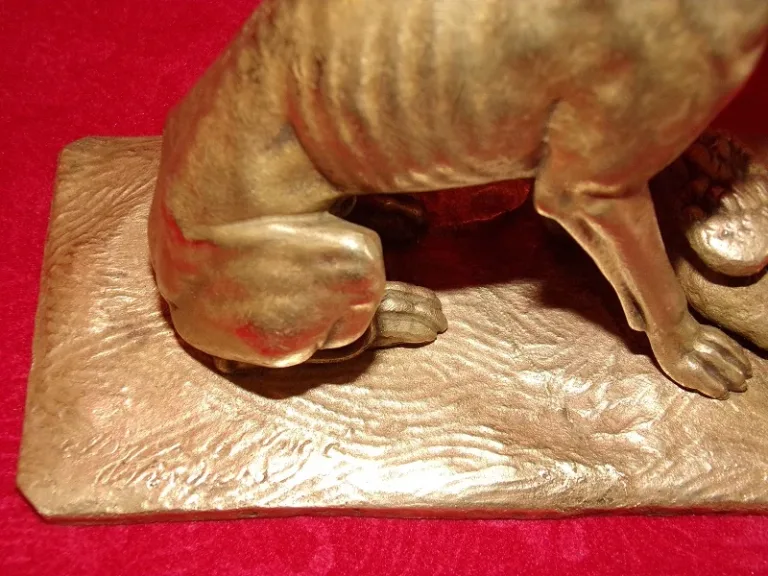 Sculpture  " lévrier et canard " bronze à patine dorée P.J.Mène 1810-1879 Paris