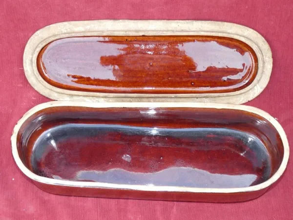 Terrine à poisson 19e céramique cul noir