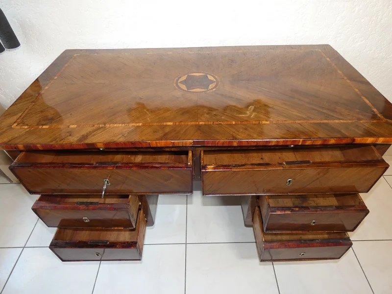 Bureau de changeur à caissons d' époque Régence vers 1720 , 18e siècle Touraine