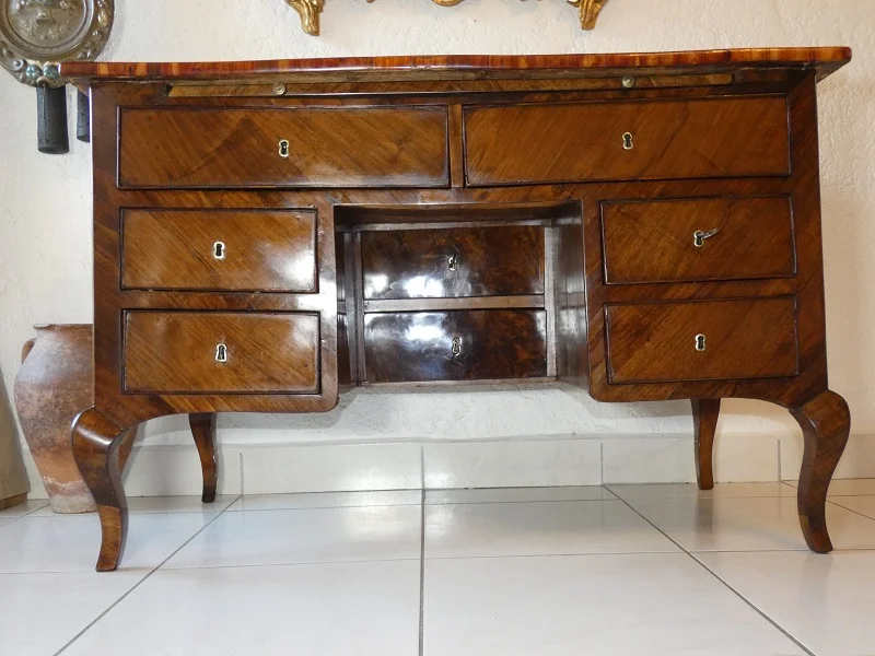 Bureau de changeur à caissons d' époque Régence vers 1720 , 18e siècle Touraine