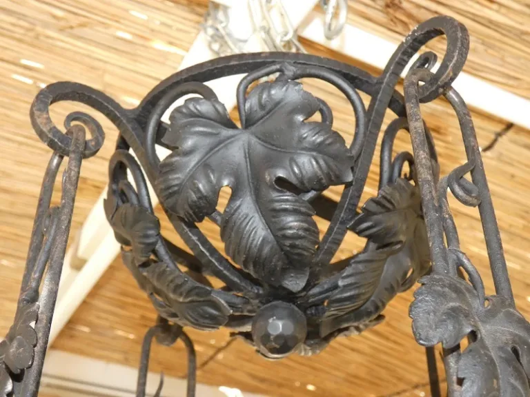 Grand Lustre suspension Art Nouveau Degué fer forgé, bronze ,1 coupe ,3 tulipes