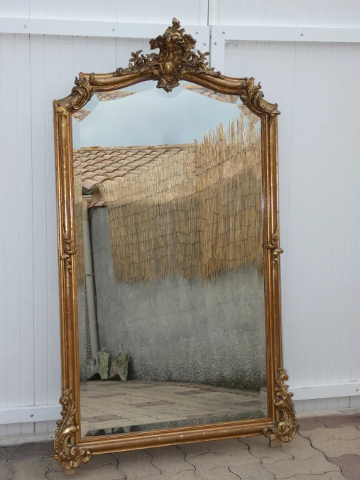 Miroir doré de style Louis XV rocaille époque Napoléon III vers 1875