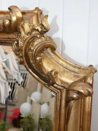 Miroir doré de style Louis XV rocaille époque Napoléon III vers 1875