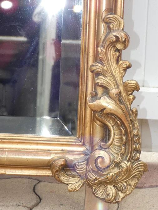 Miroir doré de style Louis XV rocaille époque Napoléon III vers 1875
