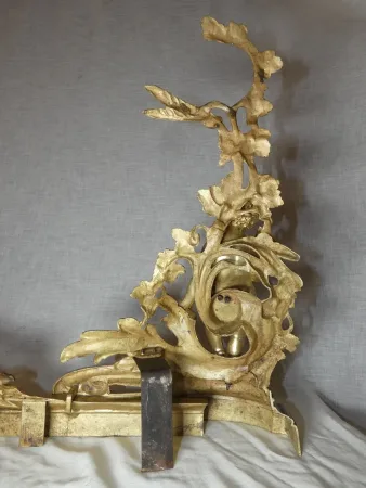Barre de cheminée aux Bébés style Louis XV 19eme bronze ciselé (F. Barbedienne?)