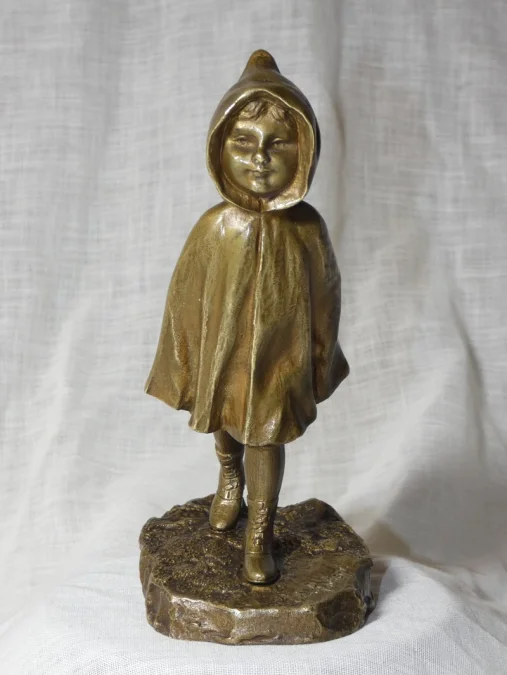 Bronze patine doré 1900 " la jeune fille à la capeline" par Aristide De Ranieri