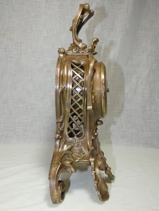 Pendule cartel de style Louis XV en bronze mouvement JAPY Napoléon III vers 1880