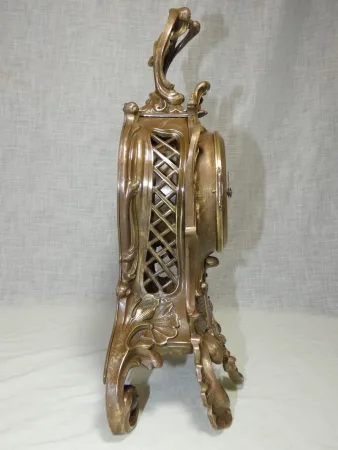 Pendule cartel de style Louis XV en bronze mouvement JAPY Napoléon III vers 1880