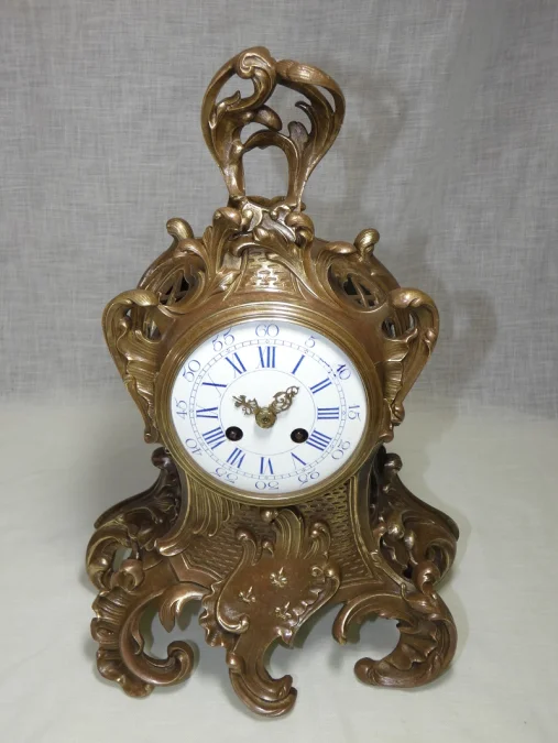 Pendule cartel de style Louis XV en bronze mouvement JAPY Napoléon III vers 1880