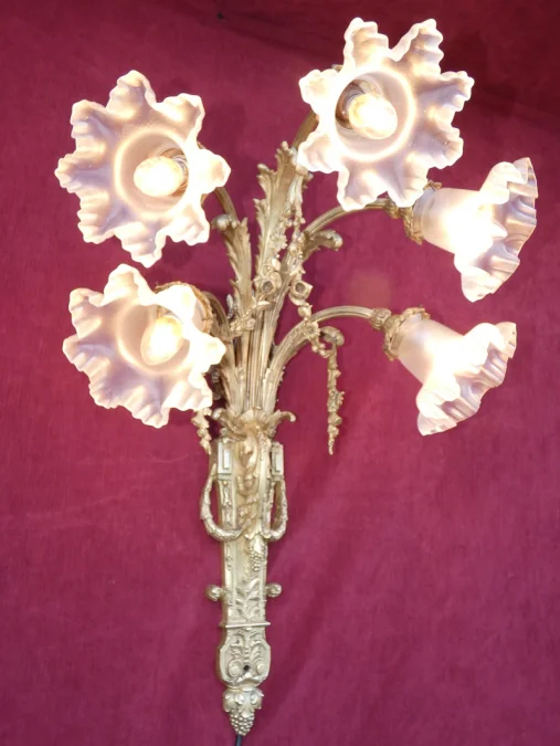 Grande applique murale ,bronze doré et ciselé à 5 lumières style louis XVI 19ème