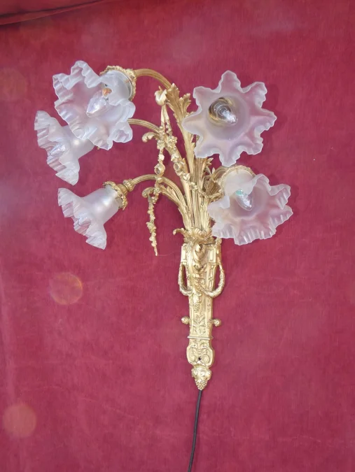 Grande applique murale ,bronze doré et ciselé à 5 lumières style louis XVI 19ème