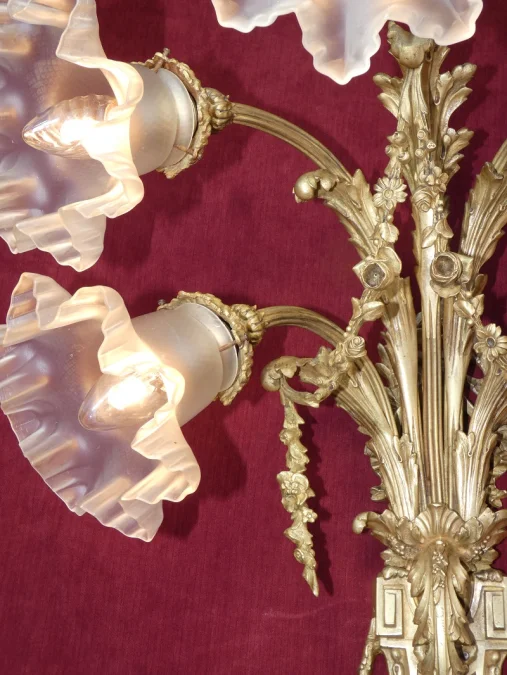 Grande applique murale ,bronze doré et ciselé à 5 lumières style louis XVI 19ème