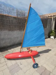 MODEL SAND YACHT