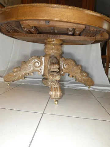 Guéridon Table de salle à manger à rallonges en chêne blond Napoléon III