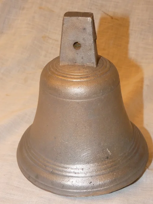 Ancienne cloche en bronze de propriété 19ème