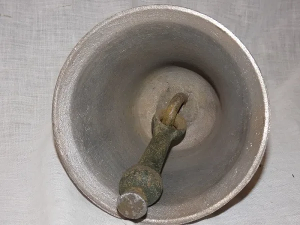 Ancienne cloche en bronze de propriété 19ème