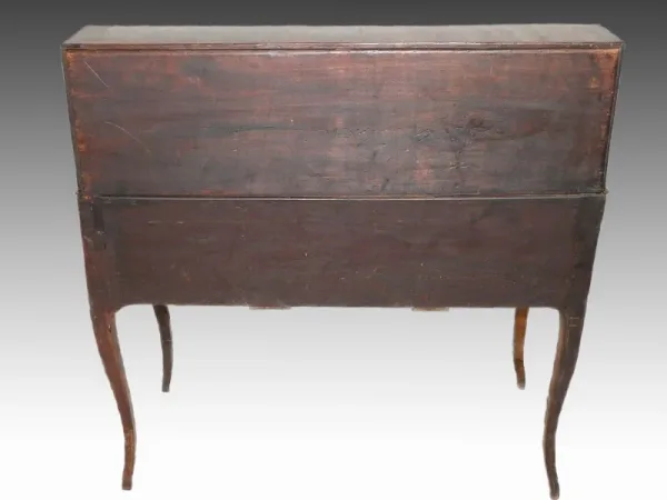 Bureau de pente ou dos d'âne Louis XV 18 ème , bronze au C couronné 1745-1749