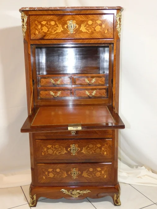 Secrétaire de dame de style Louis XV Napoléon III estampillé A.BASTET à LYON