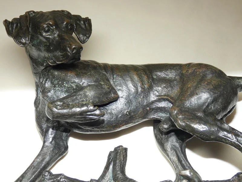 Bronze animalier "Braque à l'arrêt sur un lézard" j. Moigniez fonte ancie. 19ème