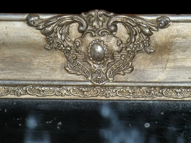 Grand miroir doré à la feuille d'argent époque Restauration vers 1830