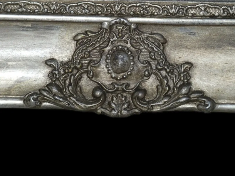 Grand miroir doré à la feuille d'argent époque Restauration vers 1830