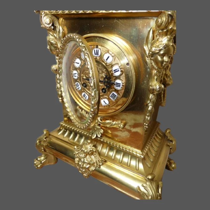 Pendule ou cartel "au Chinois et faucon " bronze doré Napoléon III vers 1875
