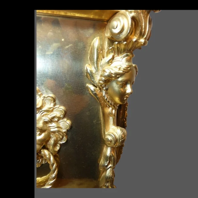 Pendule ou cartel "au Chinois et faucon " bronze doré Napoléon III vers 1875