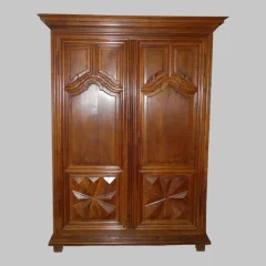 Petite Armoire Louis XIII / Louis XIV en noyer époque 17 / 18ème siècle