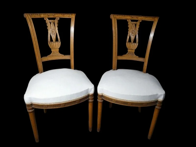 Paire de chaises de style Directoire Art Déco 1925 en merisier
