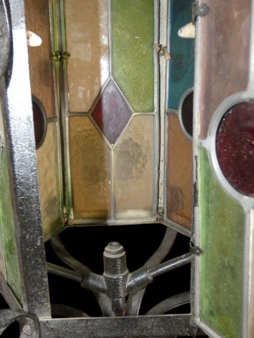 Lanterne d'entrée , porche , vestibule , Napoléon III, fer forgé et vitraux