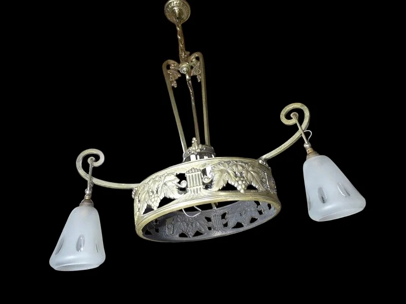 Lustre Art Nouveau en laiton et bronze à 3 tulipes