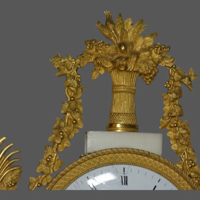 Pendule portique 1er EMPIRE - "LOPIN palais Royal n° 143" Carrare & bronze doré