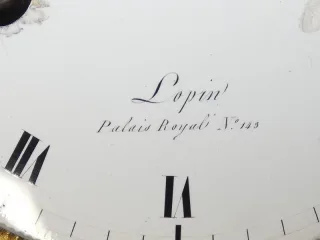 PORTICO-UHR