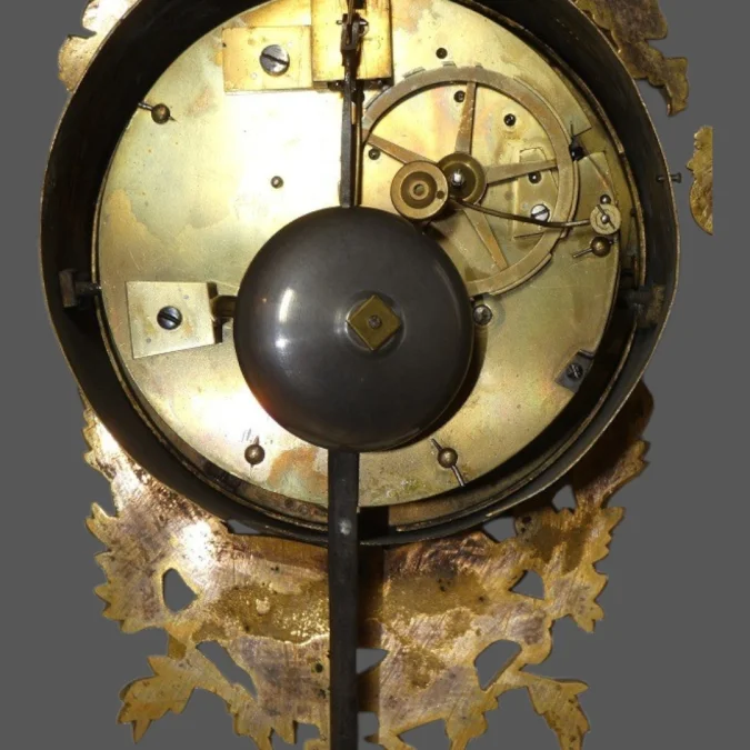 Pendule portique 1er EMPIRE - "LOPIN palais Royal n° 143" Carrare & bronze doré