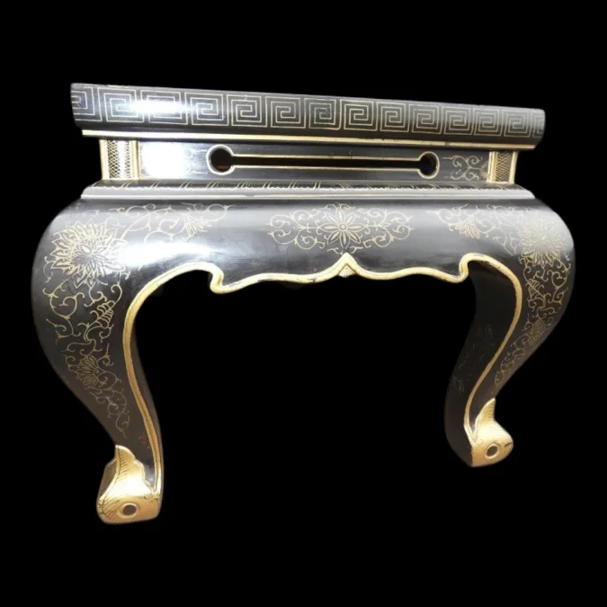 Table basse chinoise , laque or et pierre 1950