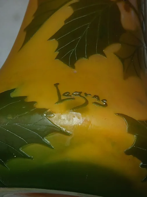 Grand vase en pâte de verre signé Legras à décor de houx- Art Nouveau 1900