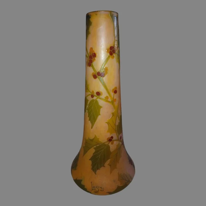 Grand vase en pâte de verre signé Legras à décor de houx- Art Nouveau 1900