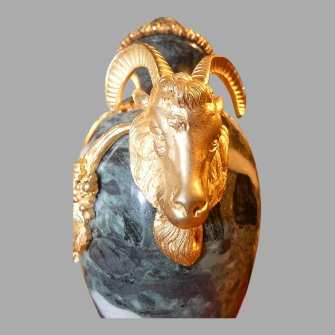 Paire de Cassolettes de style Louis XVI d'époque Charles X vers 1820
