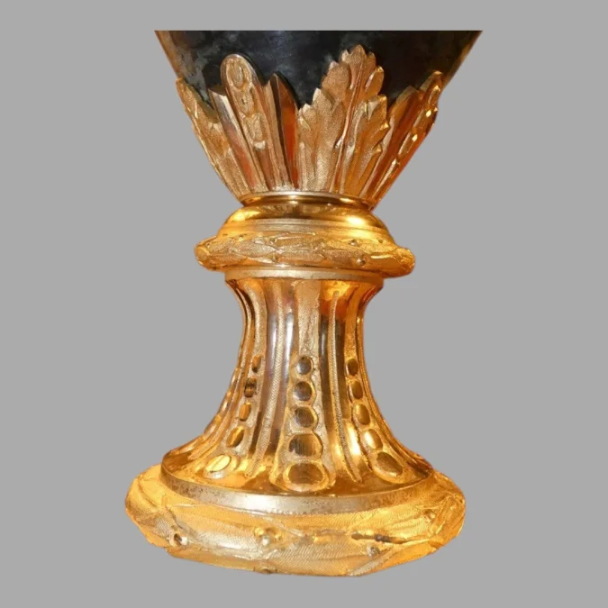 Paire de Cassolettes de style Louis XVI d'époque Charles X vers 1820